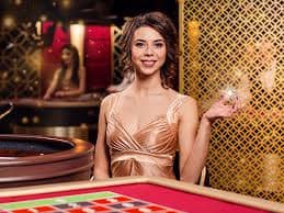 Người chơi Việt Nam trải nghiệm cá cược thể thao và casino trên ok8686